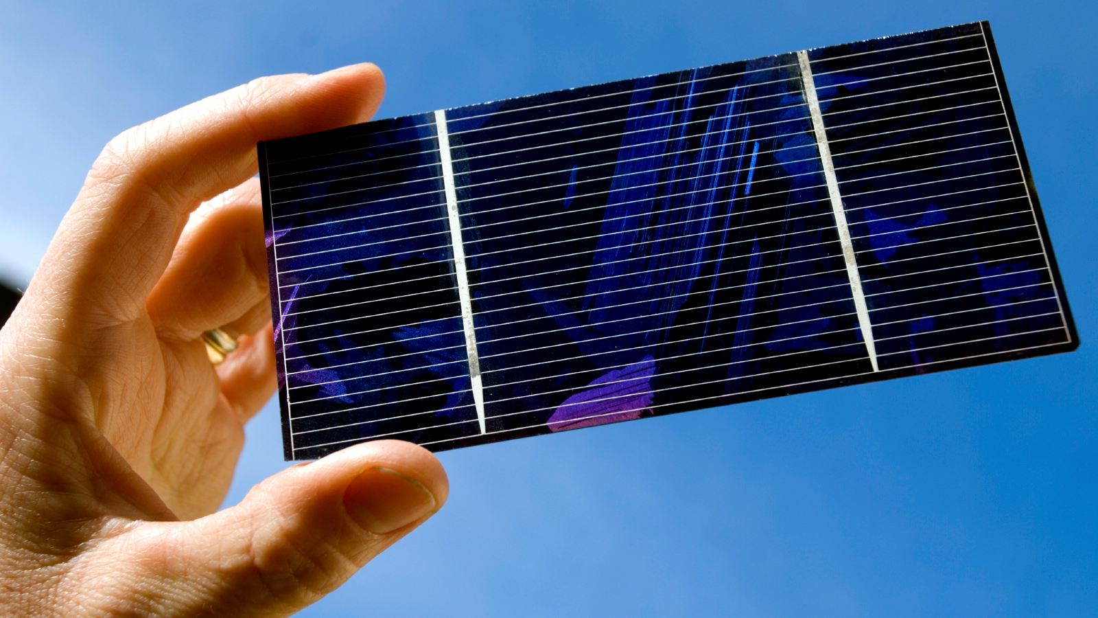 Tipos de paneles solares: monocristalinos, policristalinos y de película fina